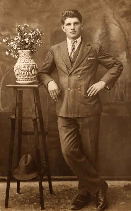Fausto Miotto, born in Castelcucco in 1904. He married Rosa Forner in 1926 and left for Brazil alone.