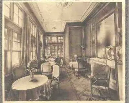The à la carte restaurant.
